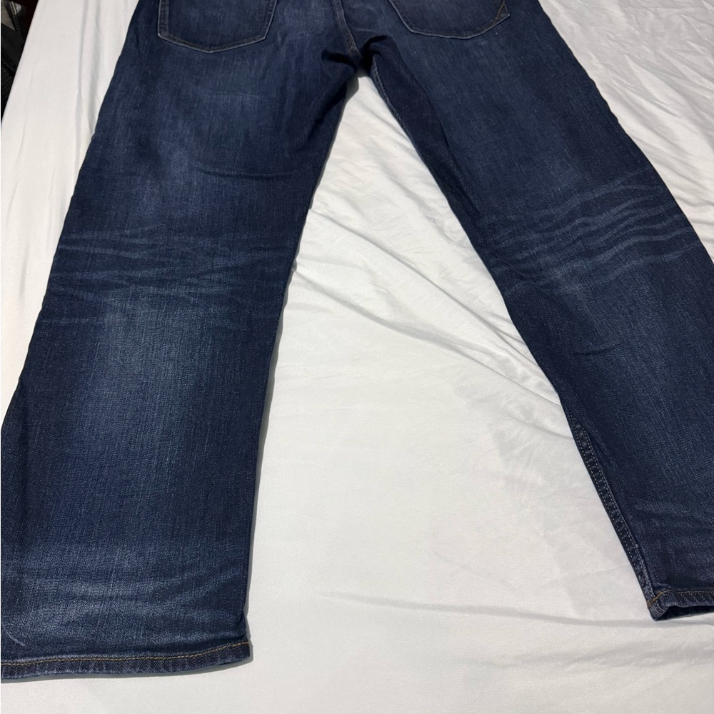 Banana Republic Men's Relaxed Fit Dark Blue Jeans - Picture 4 of 4